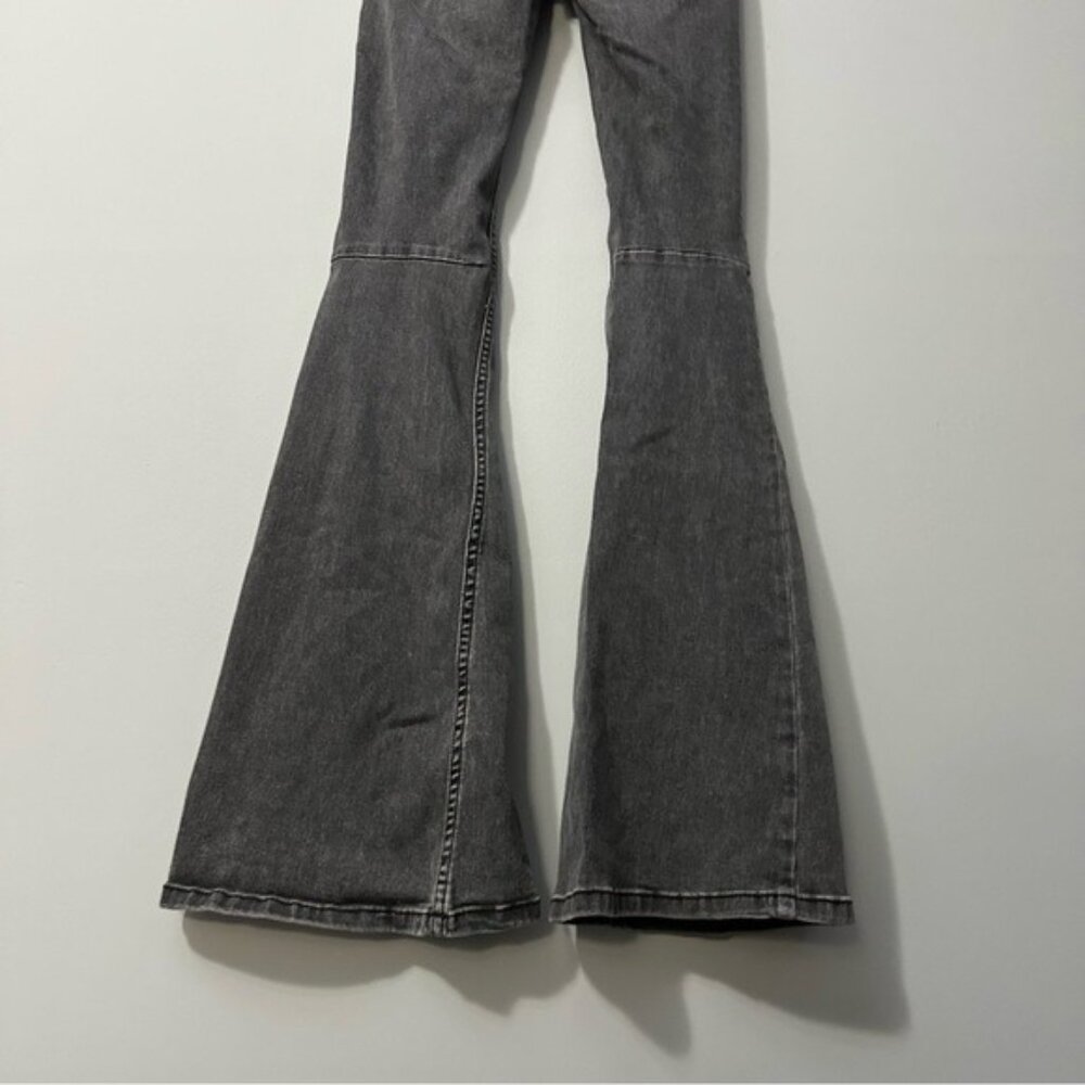Free People Flare Jeans Black Washed High Rise Y2K Retro Size 24 Boho - Picture 8 of 16